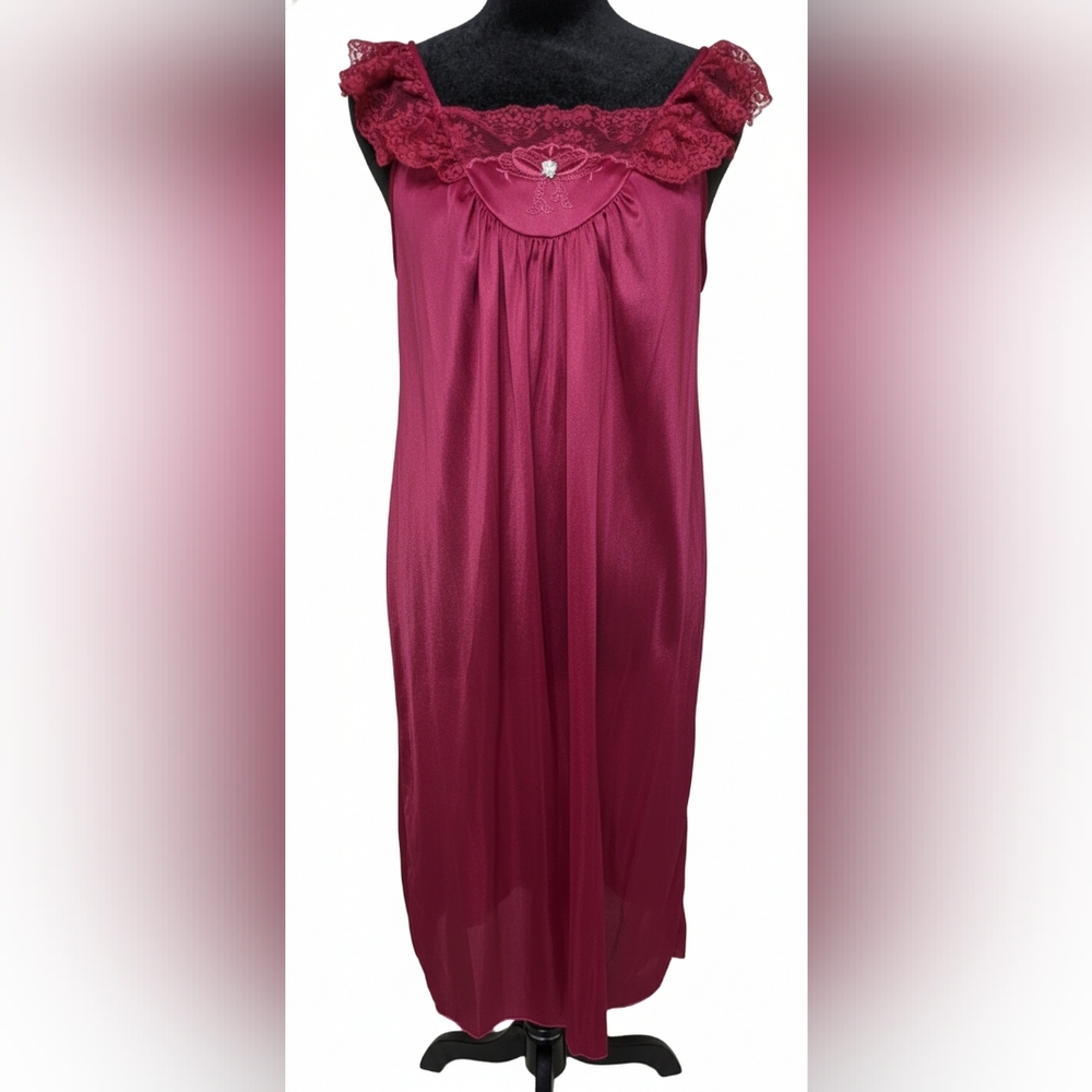 Featherbed NY Vintage Lace Trim Nightgown - Medium